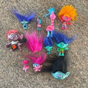 Trolls lot toys